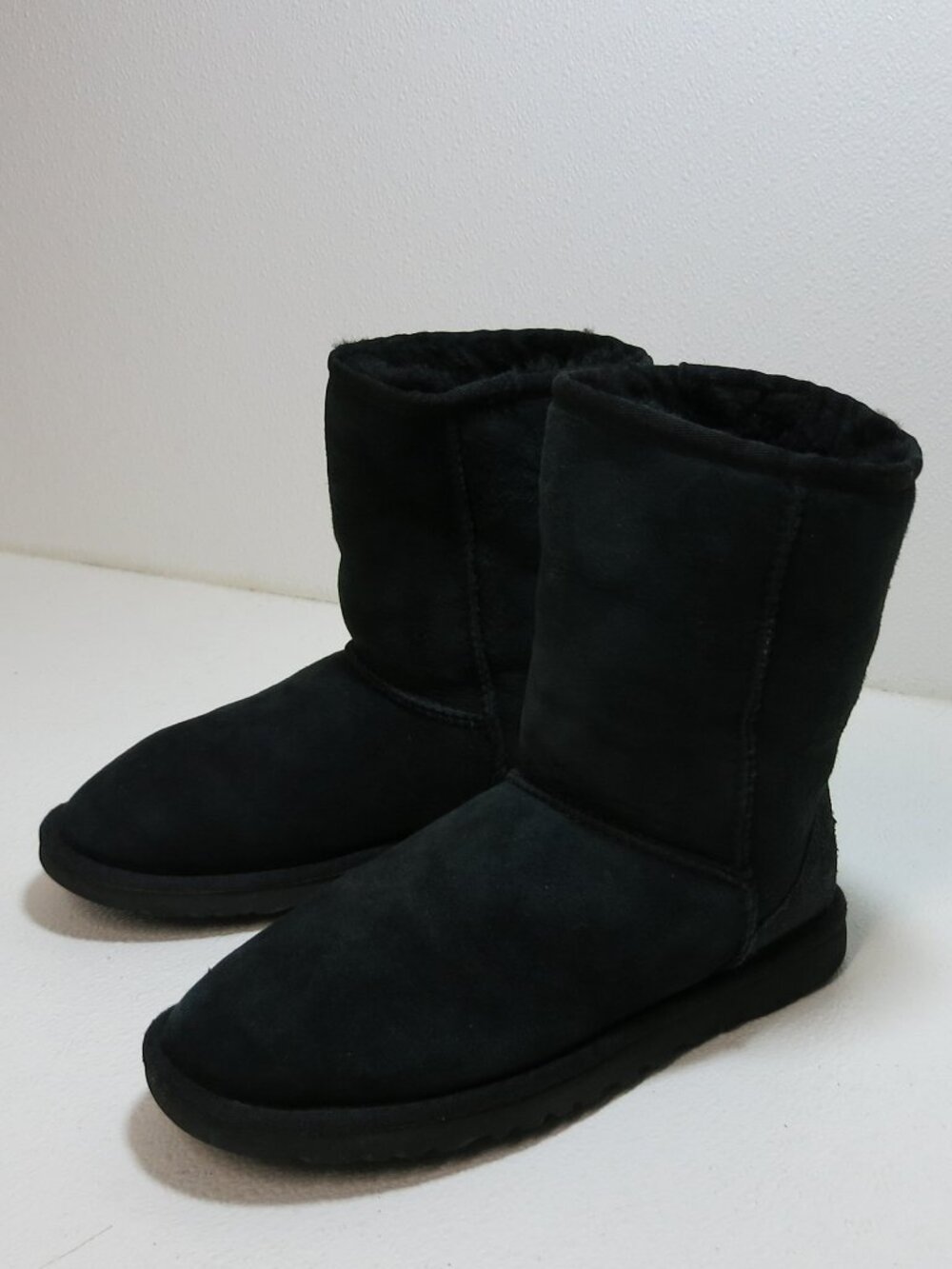 UGG Australia 5825 Classic Short Warm Insulated Winter Boot Women's Footwear 6